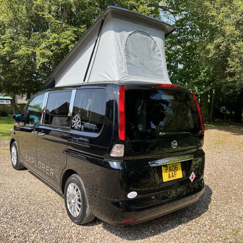 2006 Nissan Serena 2.0 Petrol Automatic Camper Van 2 Berth Rare and Beautiful!