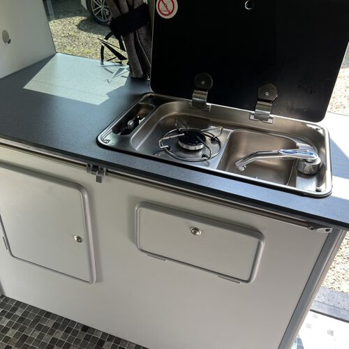 2006 Nissan Serena 2.0 Petrol Automatic Camper Van 2 Berth Rare and Beautiful!