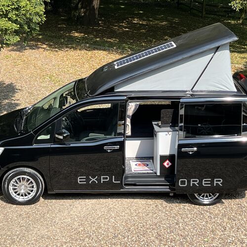 2006 Nissan Serena 2.0 Petrol Automatic Camper Van 2 Berth Rare and Beautiful!