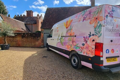Gallery | Jolly Hucksters Mobile Bar Company | mobile bar Hertfordshire/mobile bar Buckinghamshire/mobile bar Hertfordshire/Wedding bar Buckinghamshire | wedding bar Hertfordshire | Real ale events bar /corporate events Hertfordshire/party bars Buckinghamshire/charity event bars