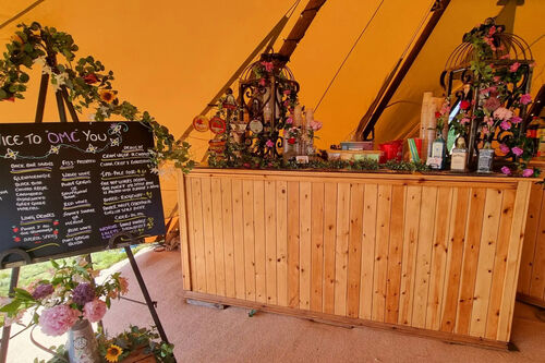 Gallery | Jolly Hucksters Mobile Bar Company | mobile bar Hertfordshire/mobile bar Buckinghamshire/mobile bar Hertfordshire/Wedding bar Buckinghamshire | wedding bar Hertfordshire | Real ale events bar /corporate events Hertfordshire/party bars Buckinghamshire/charity event bars