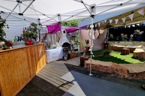 Gallery | Jolly Hucksters Mobile Bar Company | mobile bar Hertfordshire/mobile bar Buckinghamshire/mobile bar Hertfordshire/Wedding bar Buckinghamshire | wedding bar Hertfordshire | Real ale events bar /corporate events Hertfordshire/party bars Buckinghamshire/charity event bars