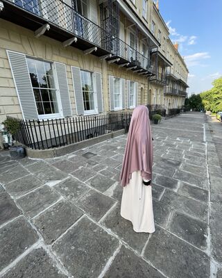 Luxury Rose Petal Khimar