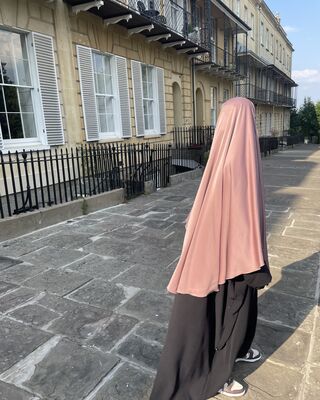 Luxury Rose Petal Khimar