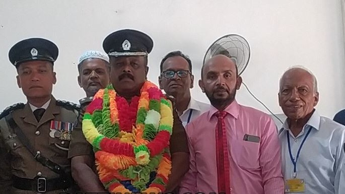 கௌரவிக்கப்பட்ட ஜெயந்த ரத்னாயக்க