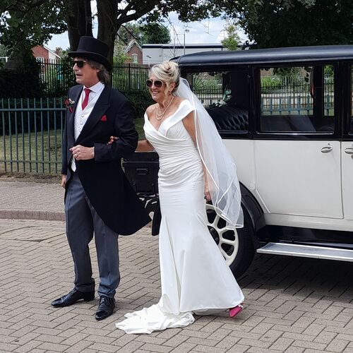 Gallery | Wedding Cars Harpenden, St Albans, Watford, Hemel Hempstead | Heritage Classic Cars