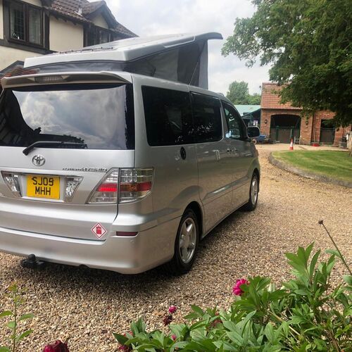 2005 Toyota Alphard 2.4 Petrol Automatic Camper Van Pro Conversion