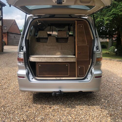 2005 Toyota Alphard 2.4 Petrol Automatic Camper Van Pro Conversion