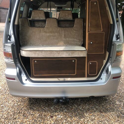2005 Toyota Alphard 2.4 Petrol Automatic Camper Van Pro Conversion