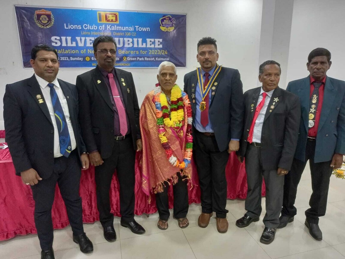 மூவருக்குக் கௌரவம்