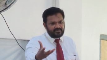 அடிப்படை உரிமையை பாதுகாக்க வேண்டும்