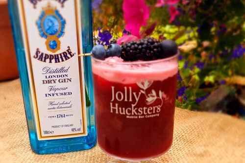 Gallery | Jolly Hucksters Mobile Bar Company | mobile bar Hertfordshire/mobile bar Buckinghamshire/mobile bar Hertfordshire/Wedding bar Buckinghamshire | wedding bar Hertfordshire | Real ale events bar /corporate events Hertfordshire/party bars Buckinghamshire/charity event bars