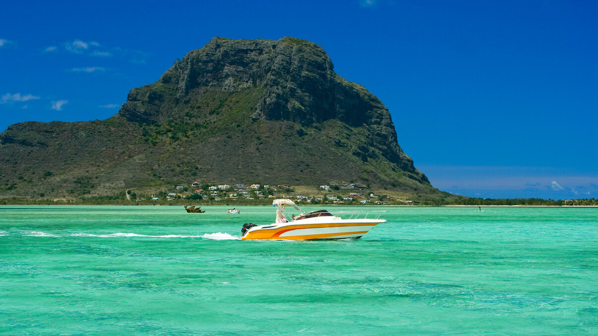 Boat Trips Around Mauritius