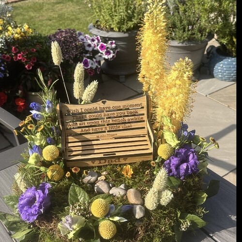 Oak Decorative Memorial Bench