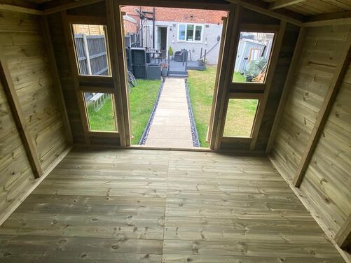 #SHA028 10x10 Apex Summer House