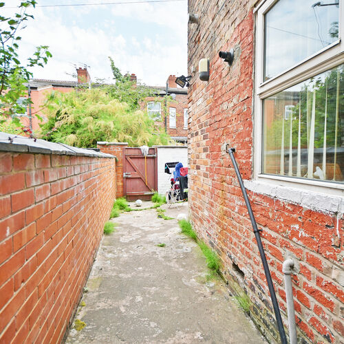 3 Bedroom Terraced for Sale