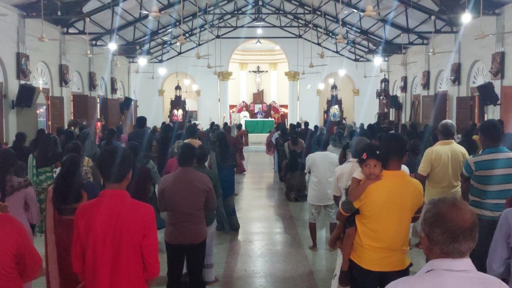 நவாலி சென். பீற்றர்ஸ் தேவாலய விமான தாக்குதல்