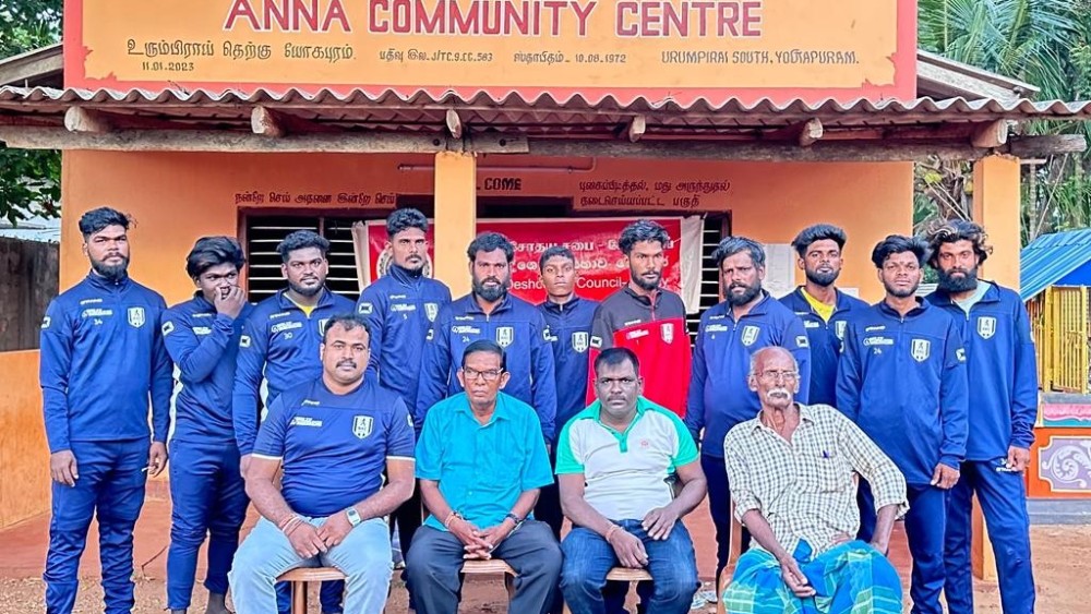 உதைபந்தாட்ட அணிக்கு விளையாட்டு சீருடைகள்