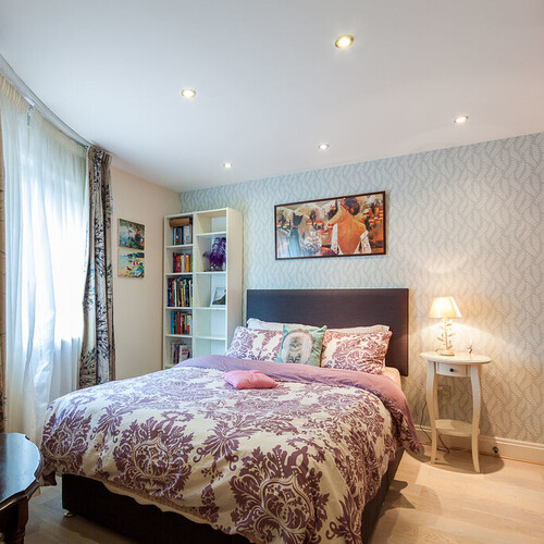 Montaigne Close, London, SW1P 4