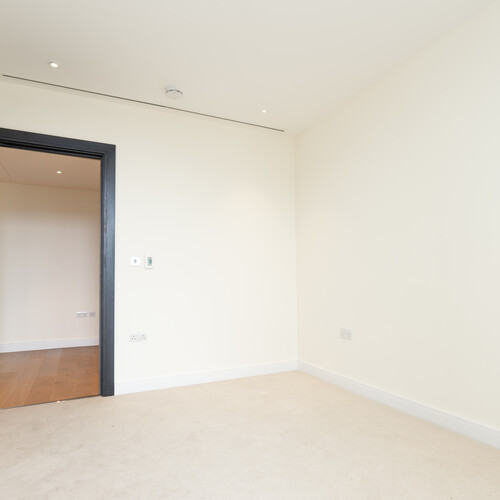 Sopwith Way, London, SW11