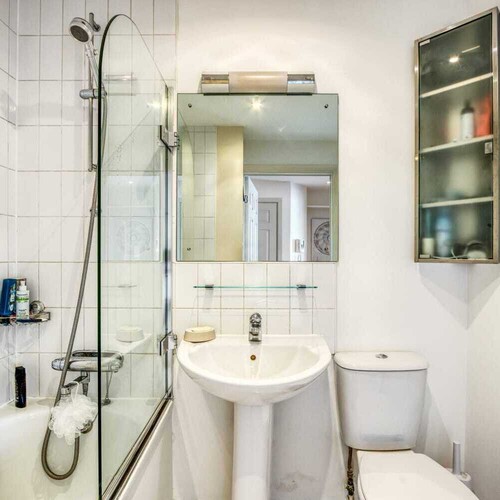 Wandsworth Bridge Road, London, SW6