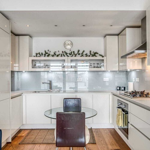 Wandsworth Bridge Road, London, SW6