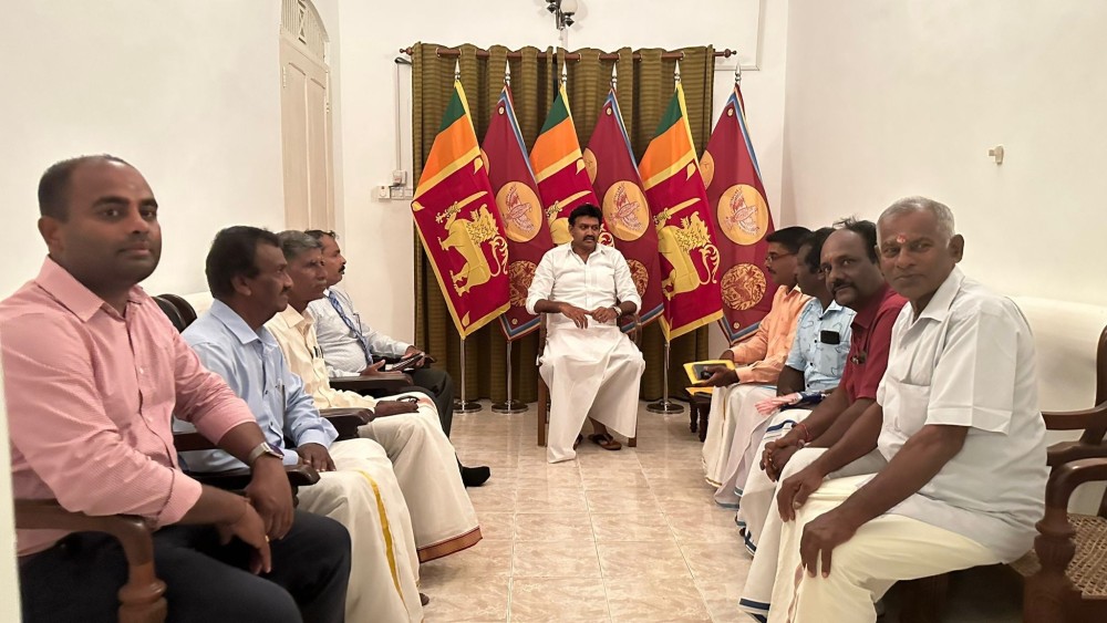 ஆலயக் குழுவினர் - ஆளுநர் கலந்துரையாடல்