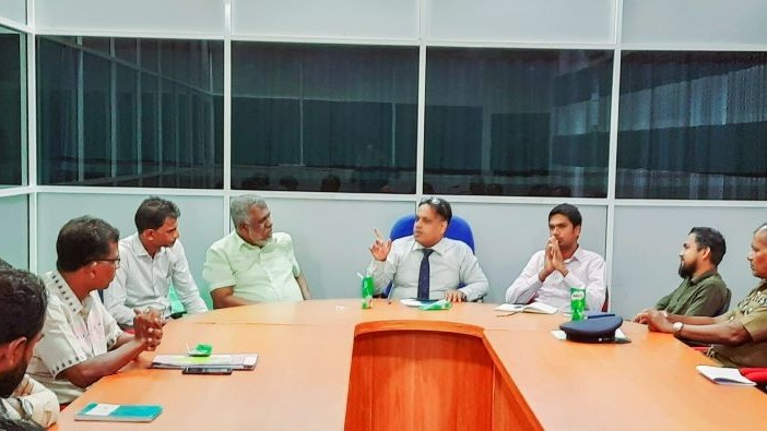 காட்சிப்படுத்துவதற்கு எதிராக நடவடிக்கை