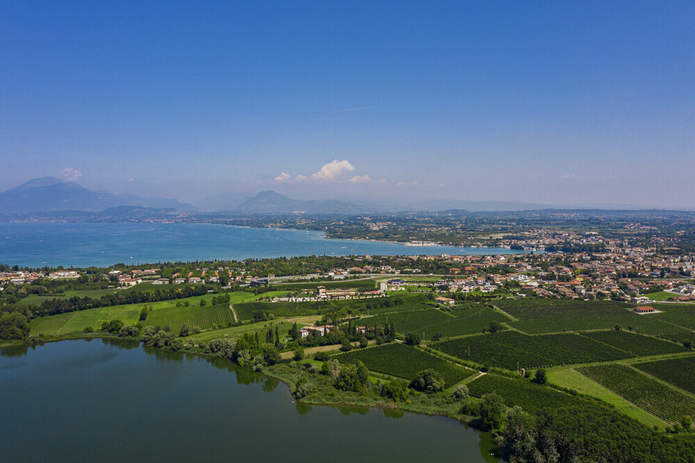 Lugana - The Lady of the Lake
