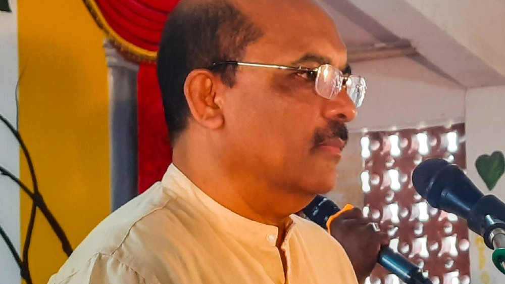 சஜித் ஒரு குழப்பவாதி