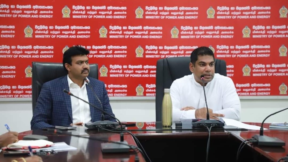 அமைச்சர் காஞ்சன விஜேசேகர இணக்கம்