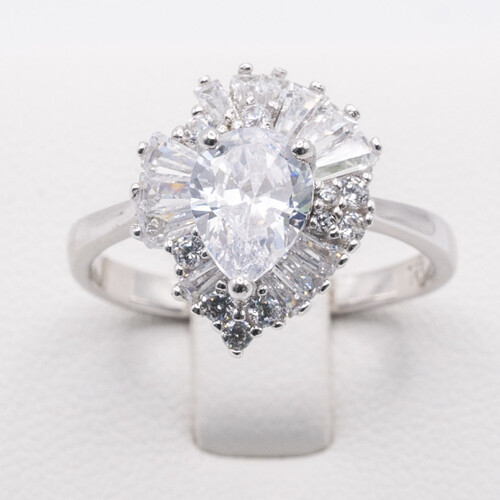 925 Sterling Silver Ring Plated in Rhodium