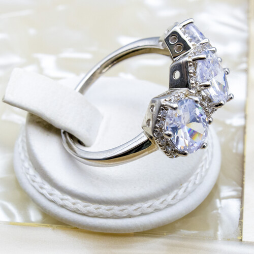 925 Sterling Silver Ring Plated in Rhodium