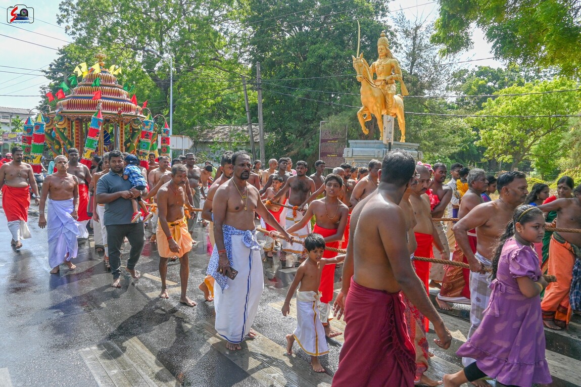 நல்லூர் கந்தன் திருவிழாவுக்கான கொடிச்சீலை எடுத்து வரப்பட்டது!
