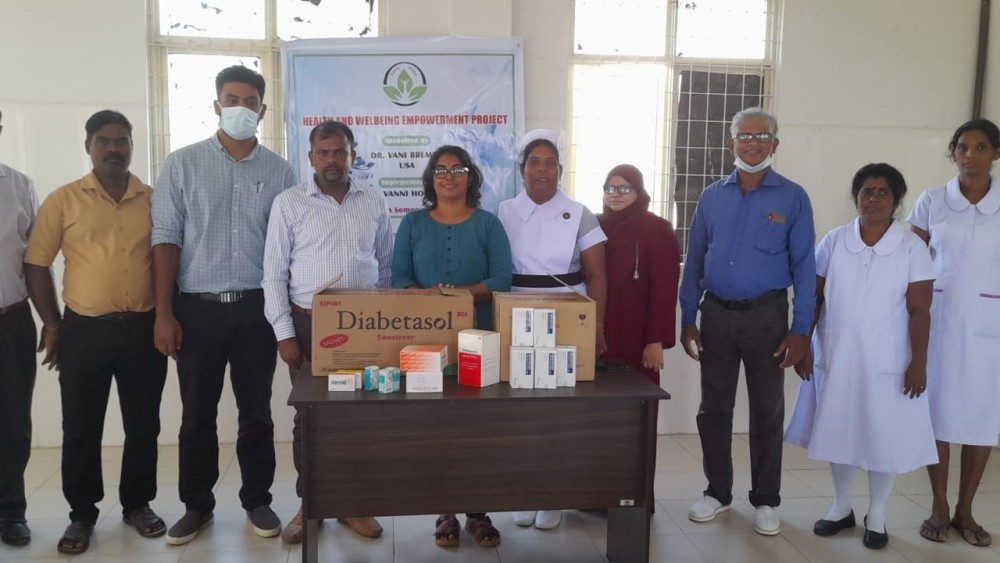 ஊர்காவற்றுறை வைத்தியசாலைக்கு வன்னி ஹோப்பினால் மருந்துகள் உதவி