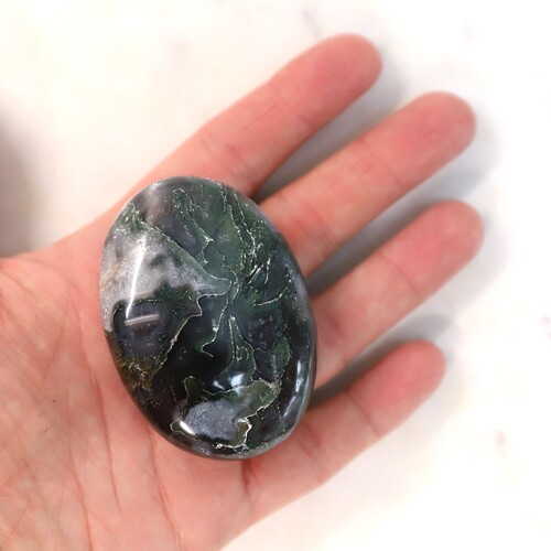 Green Moss Agate Palm Stone