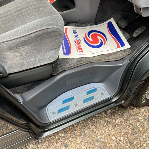 Toyota Granvia POPLAR Motors Camper Van 2 Berth Pro Conversion 3.0TD Automatic