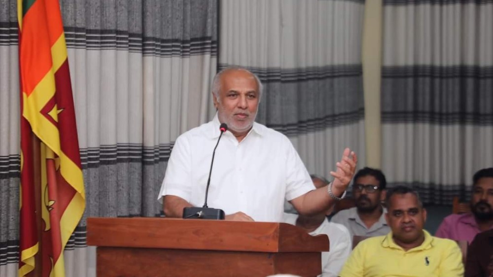 தயவின்றி வாழ முஸ்லிம்கள் ஒற்றுமைப்பட வேண்டும் தலைவர் ஹக்கீம்