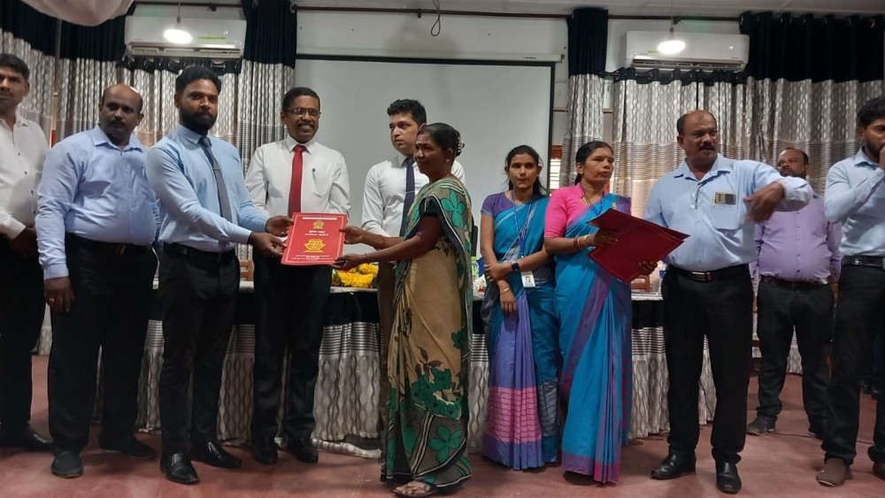 அம்பாறை அரச அதிபர் விஜயம்