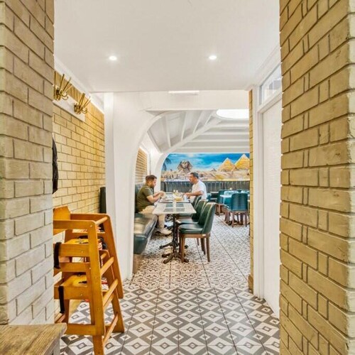 Earls Court Road, London, SW5