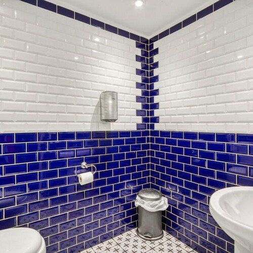 Earls Court Road, London, SW5