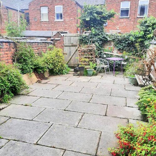 2 Bedroom Mid-terraced For Sale