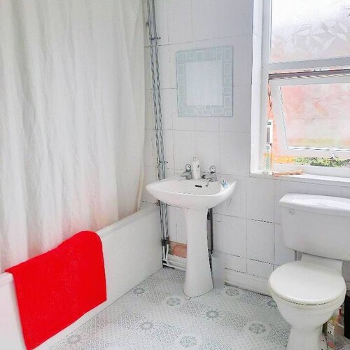 2 Bedroom Mid-terraced For Sale