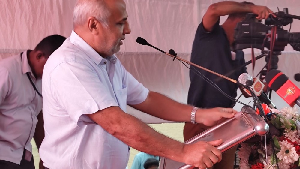 எதிர்பாசறைகளில் உள்ளவர்களையும் உள்வாங்கிப் பயணிக்க முயற்சிப்போம்