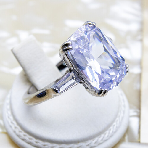 Vintage Style Zirconia Stone Set on Silver