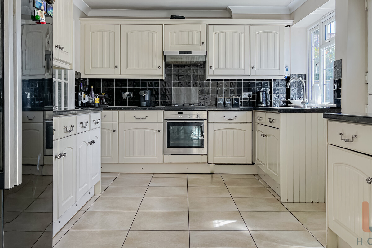 Approach Road, Ashford