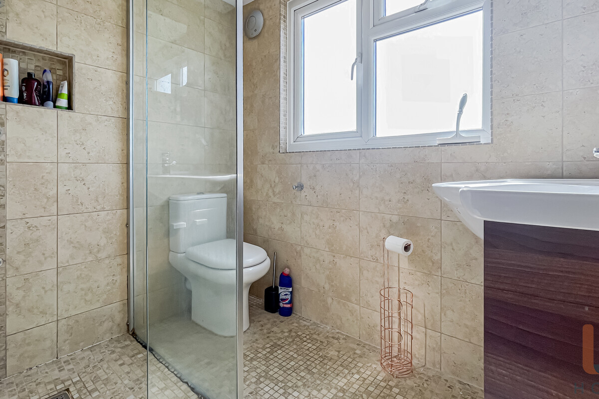 Approach Road, Ashford