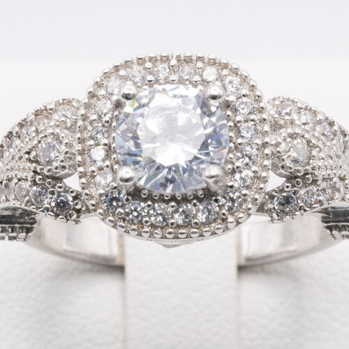 Vintage Style Zirconia Stone Set on Silver