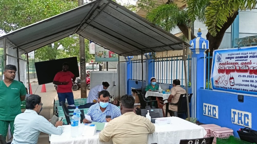 இரத்ததானத்திற்கு  இடமென்ன இடம்