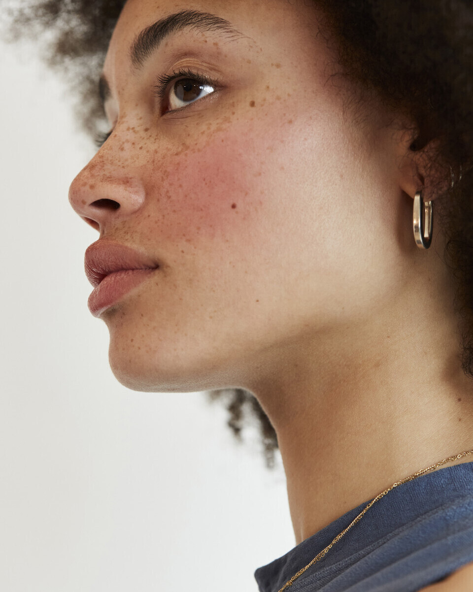 AMANDINE: Graphic Designer